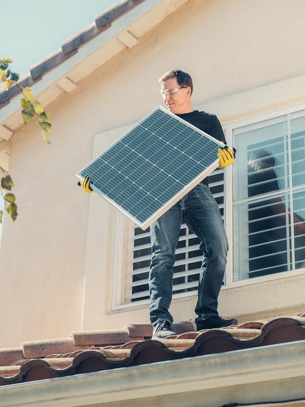 Solar panel installation in Kalyan